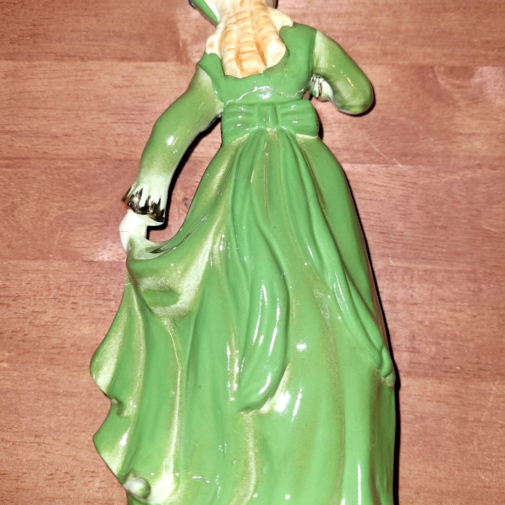 VTG Victorian Dancing Lady in Irish Green Dress Porcelain Figurine St Patrick's - Picture 6 of 12